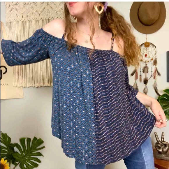 Anthropologie Deletta Reeve Cold Shoulder Top in Women - Picture 4 of 9
